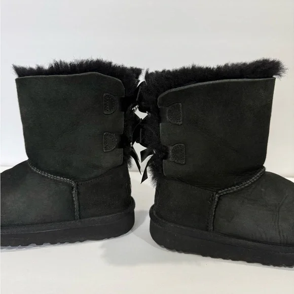 UGG BAILEY BOWS BOOTS FOR LITTLE GIRL - Picture 6 of 9